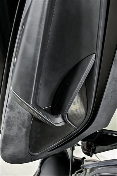 Used 2018 McLaren 720S photo 20