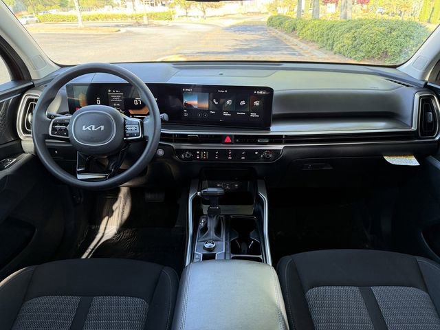2025 Kia Sorento LX