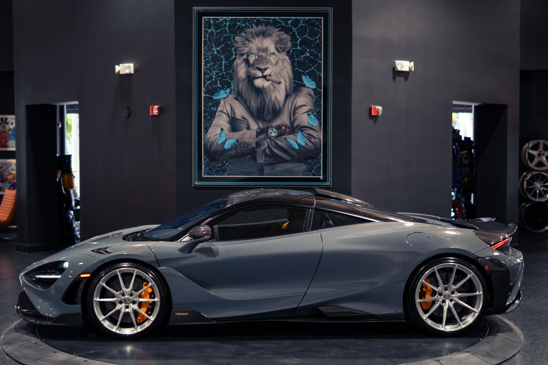 Used 2021 McLaren 765LT photo 51