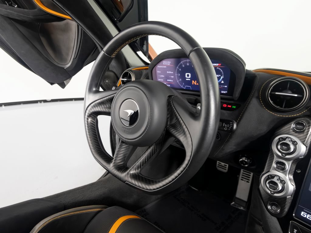 Used 2019 McLaren 720S photo 27