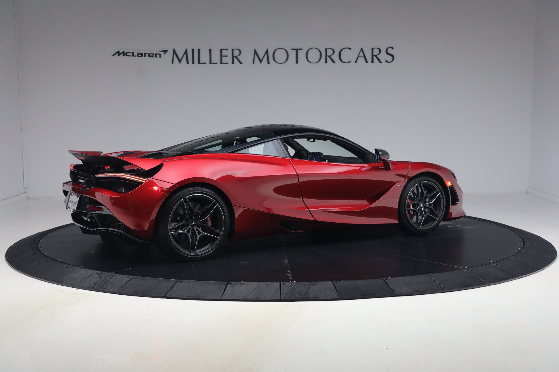 Used 2019 McLaren 720S Performance photo 7