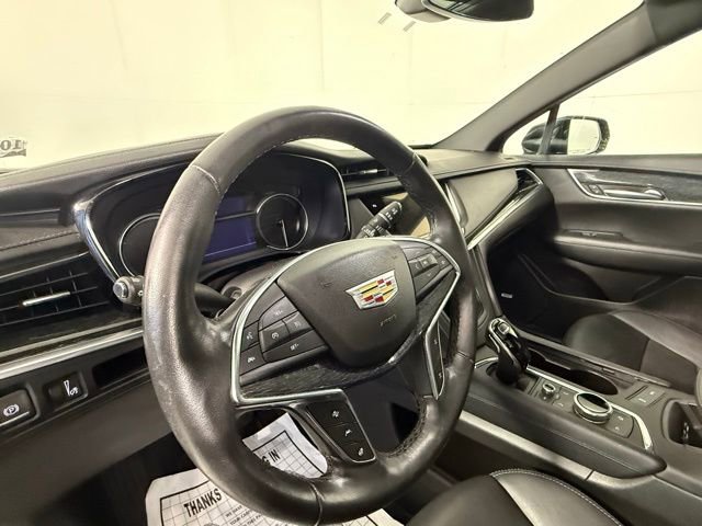 2022 Cadillac XT5 Premium Luxury