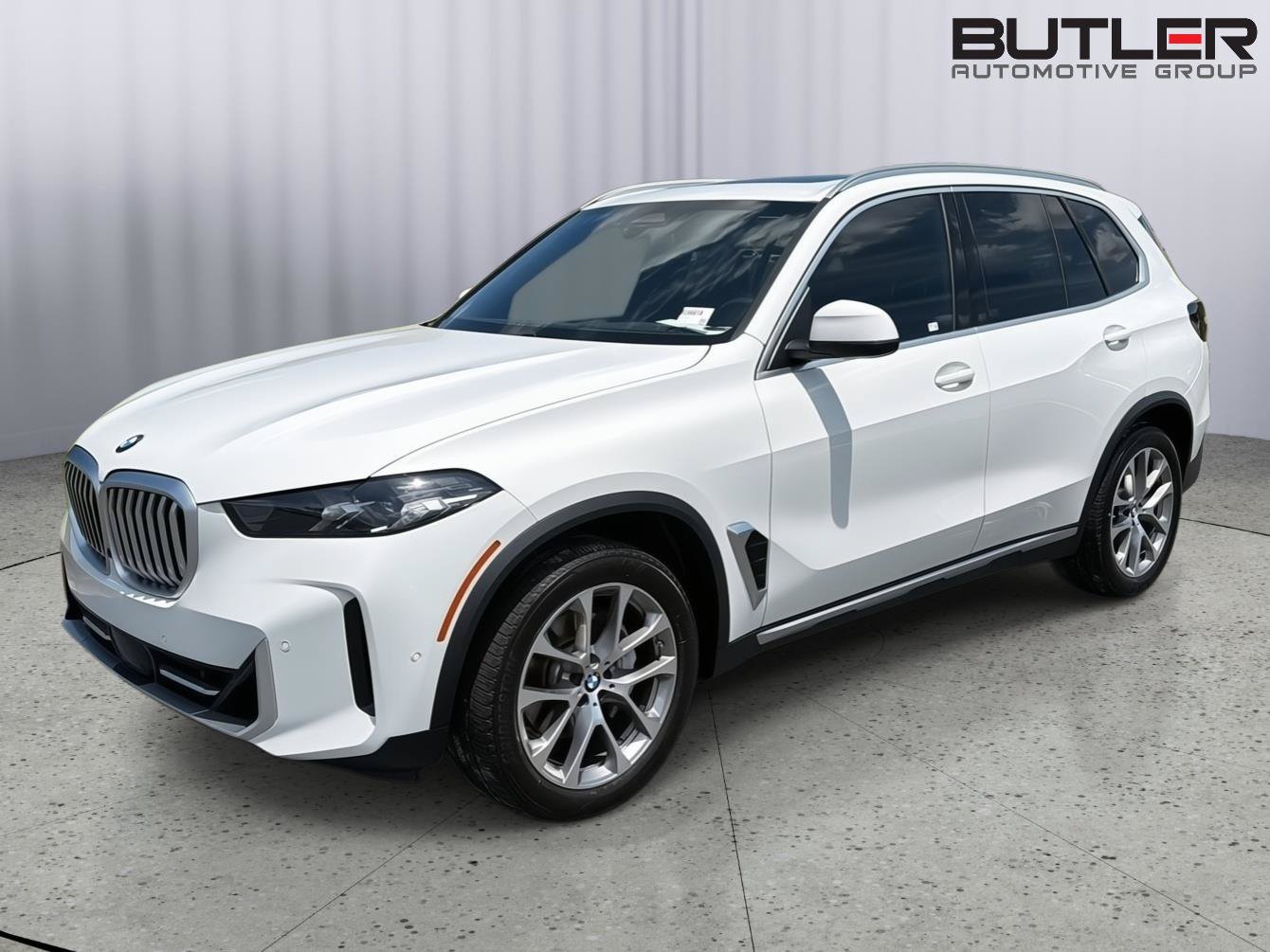 Used 2024 BMW X5 sDrive40i w/ Parking Assistance Package