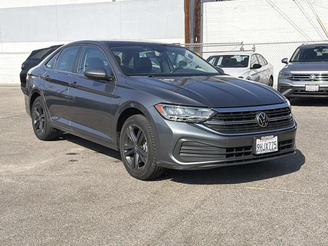 Certified 2023 Volkswagen Jetta SE w/ Panoramic Sunroof Package