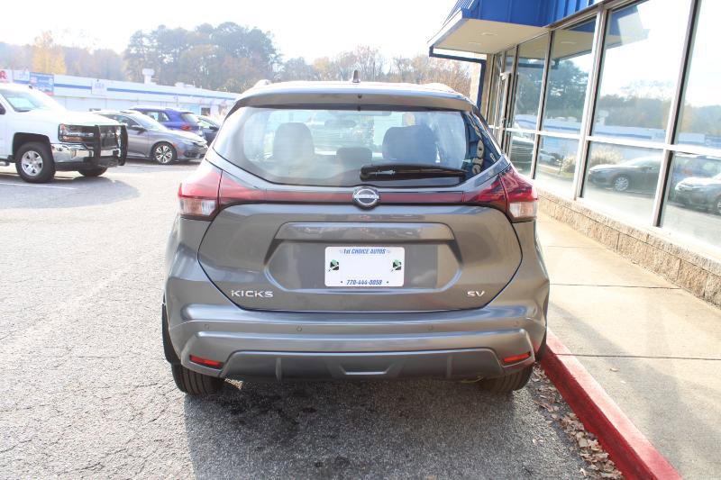 2022 Nissan Kicks SV