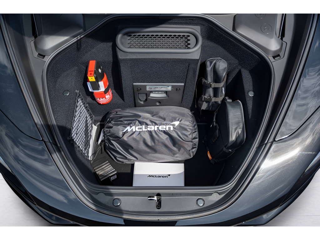 New 2026 McLaren 750S photo 38