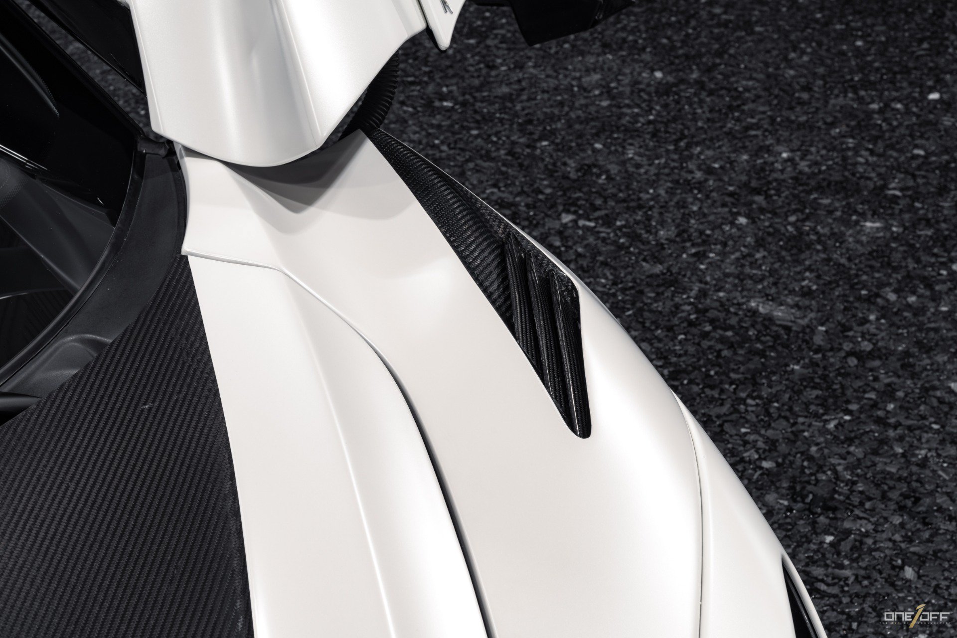 Used 2018 McLaren 720S Performance photo 8