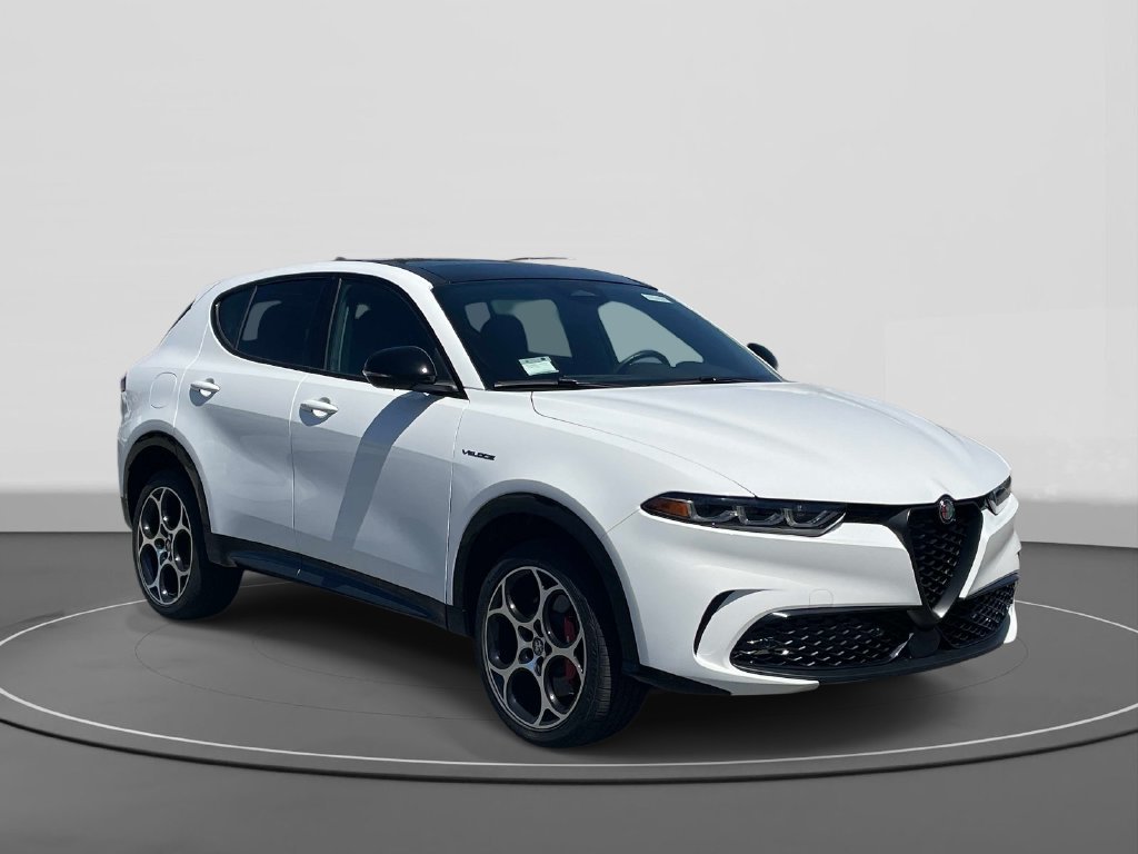 Used 2025 Alfa Romeo Tonale w/ Premium Package