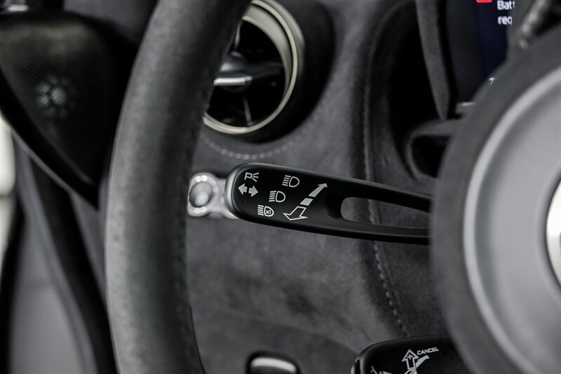 Used 2019 McLaren 720S Performance photo 26