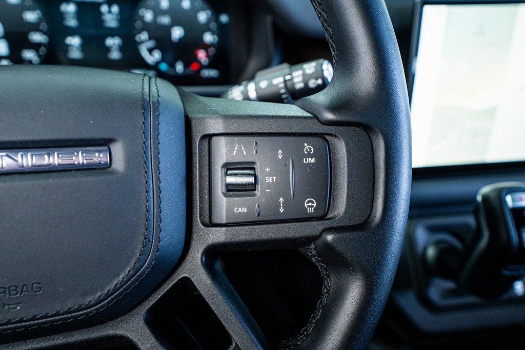 2025 Land Rover Defender 110 X