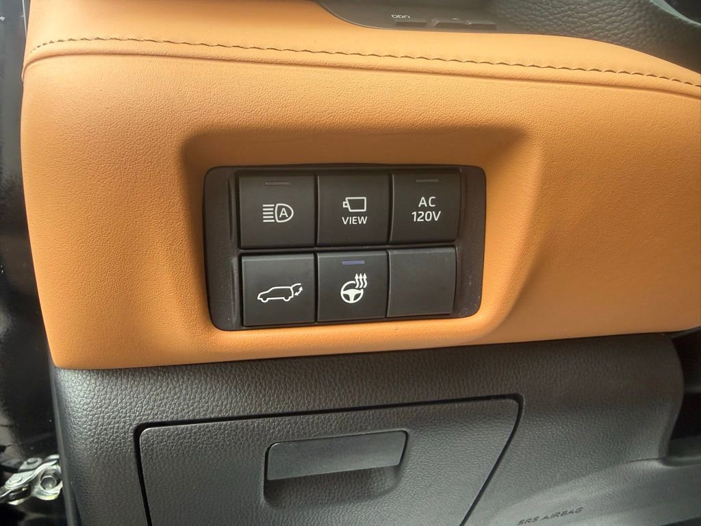 2025 Toyota Highlander Platinum