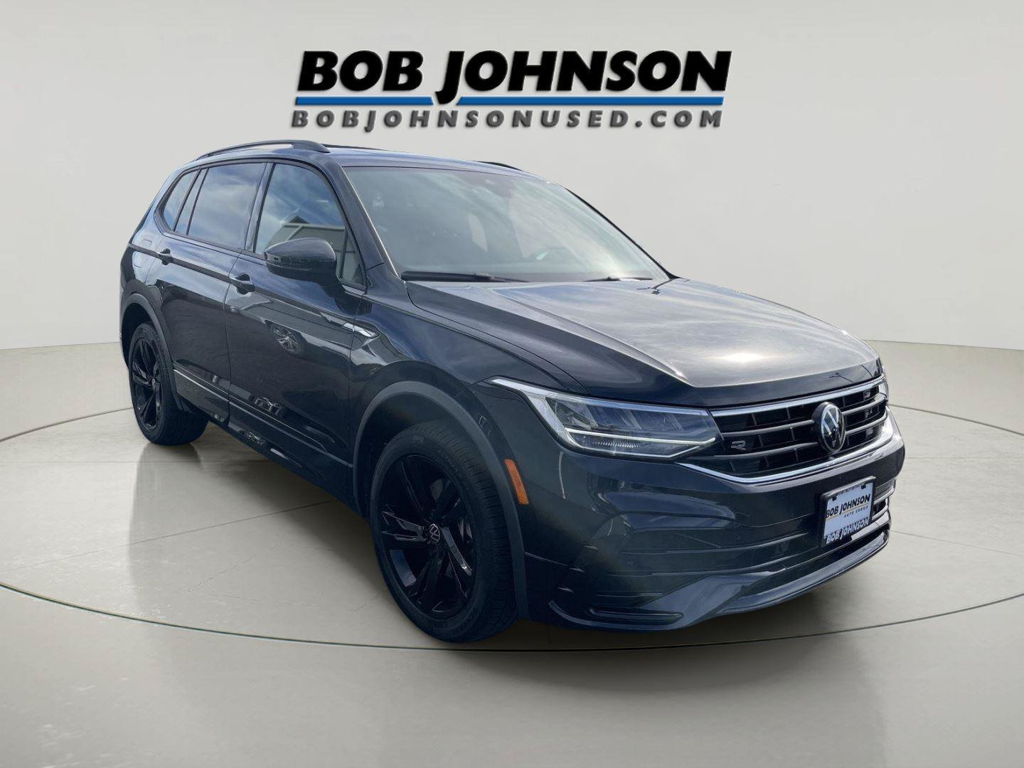 Used 2024 Volkswagen Tiguan SE R-Line