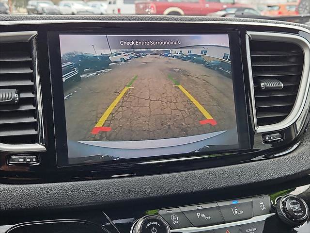 2024 Chrysler Pacifica Touring-L