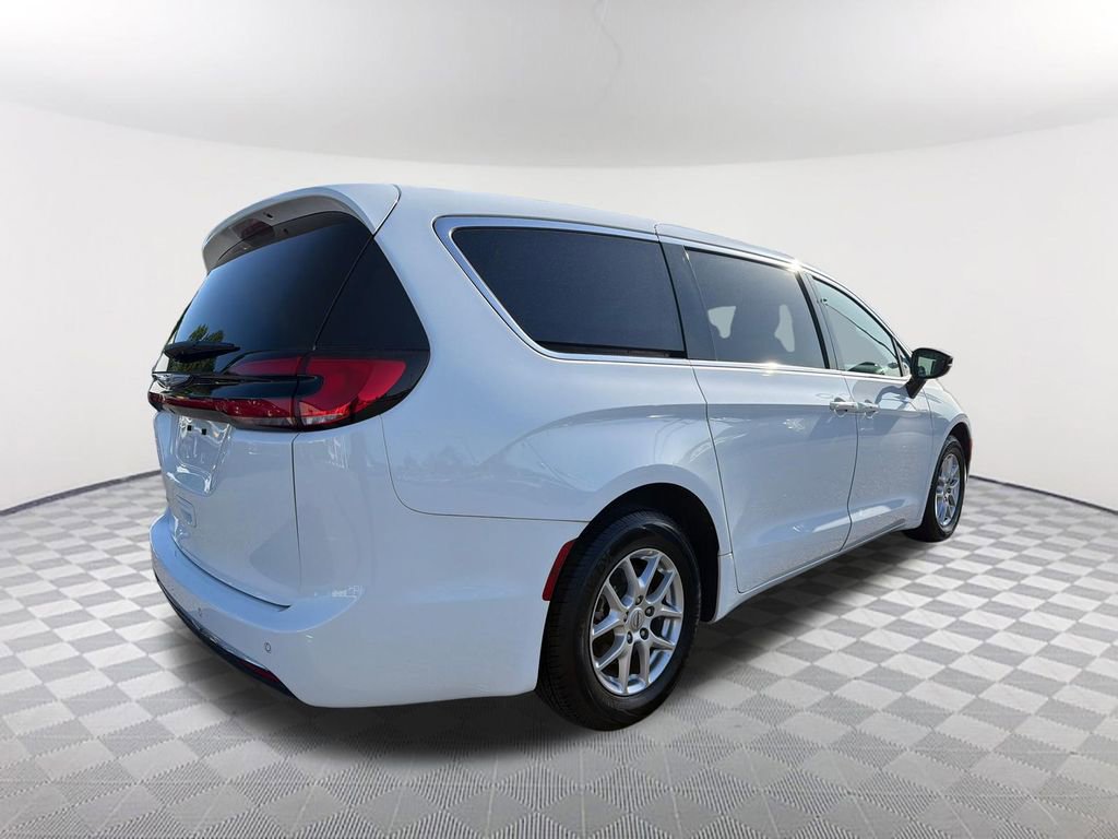 2024 Chrysler Pacifica Touring-L