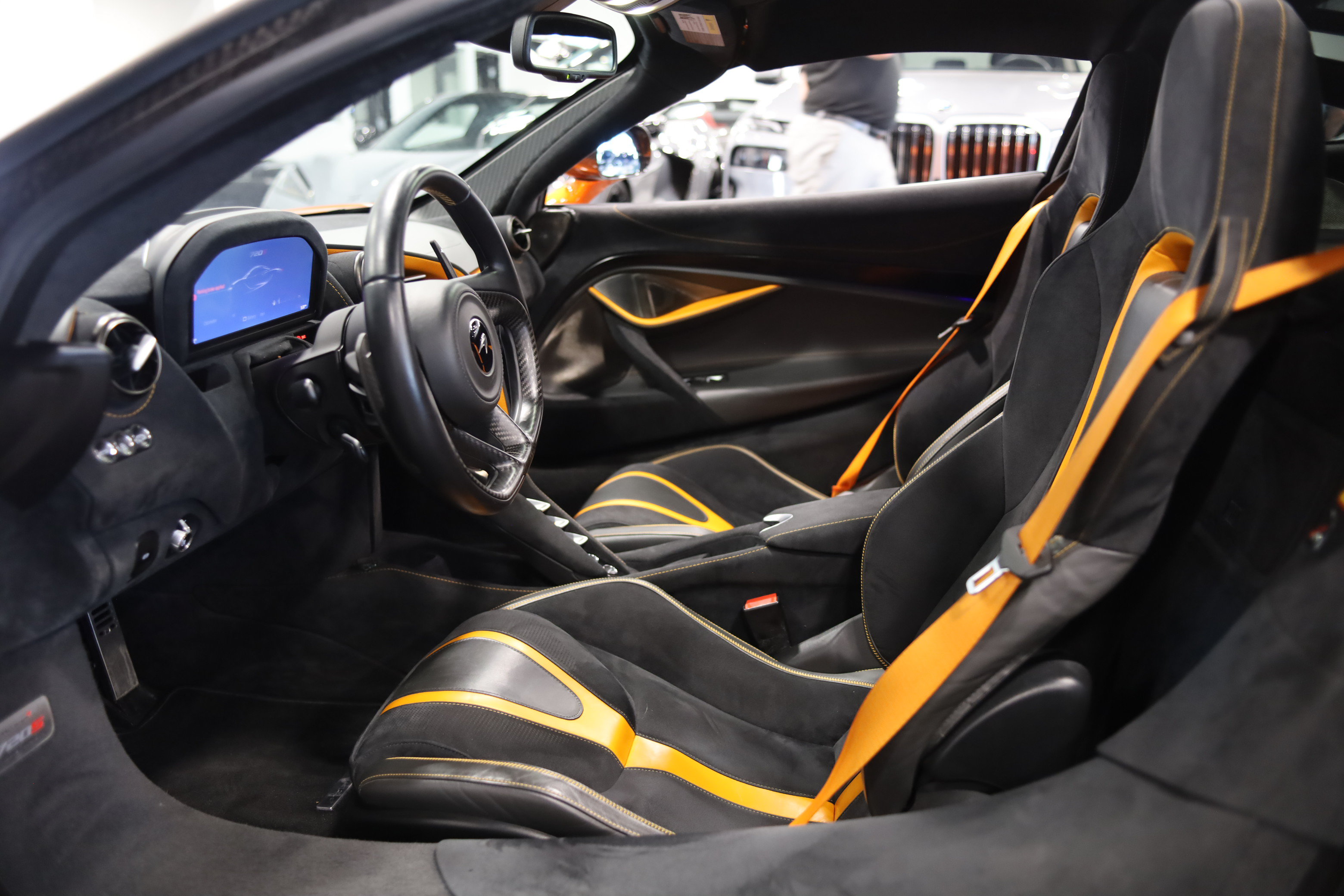 Used 2019 McLaren 720S Performance photo 14