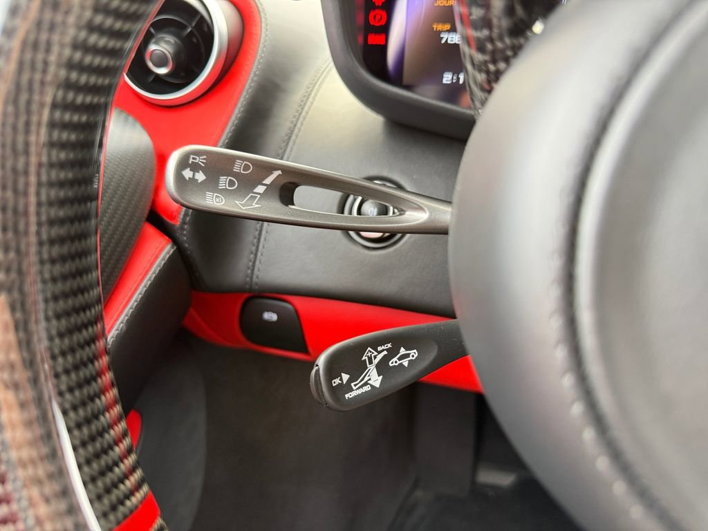 Used 2019 McLaren 600LT photo 36