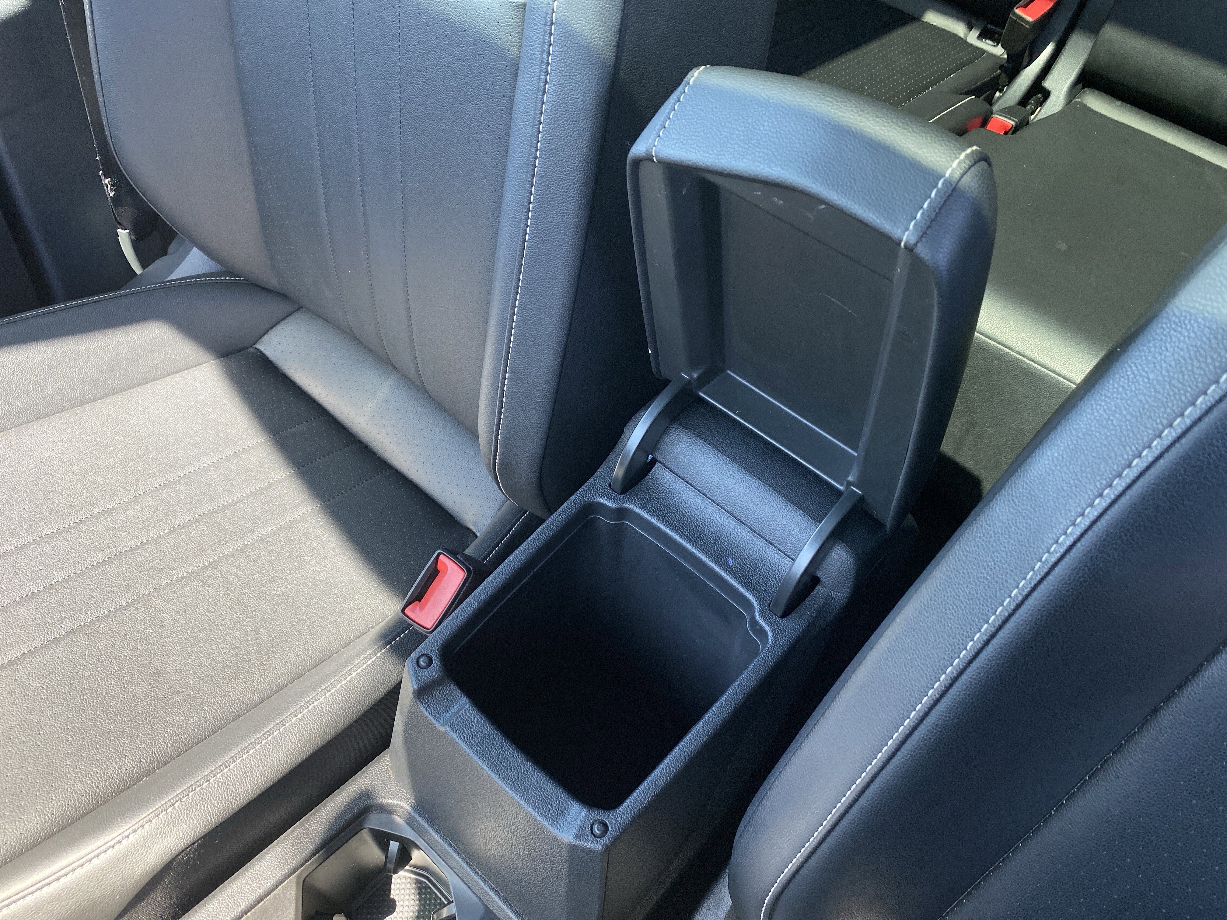 2023 Volkswagen Tiguan SE R-Line