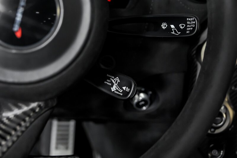 Used 2018 McLaren 720S Luxury photo 32