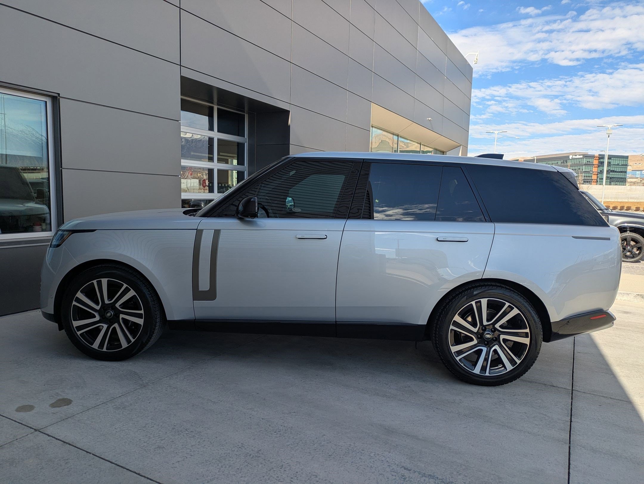 2023 Land Rover Range Rover SE