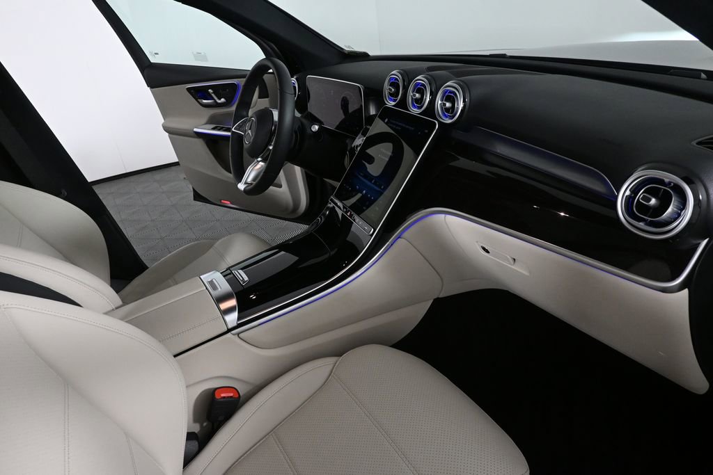 2026 Mercedes-Benz GLC 300