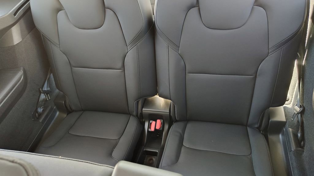 2026 Volvo Xc90 B6 Plus