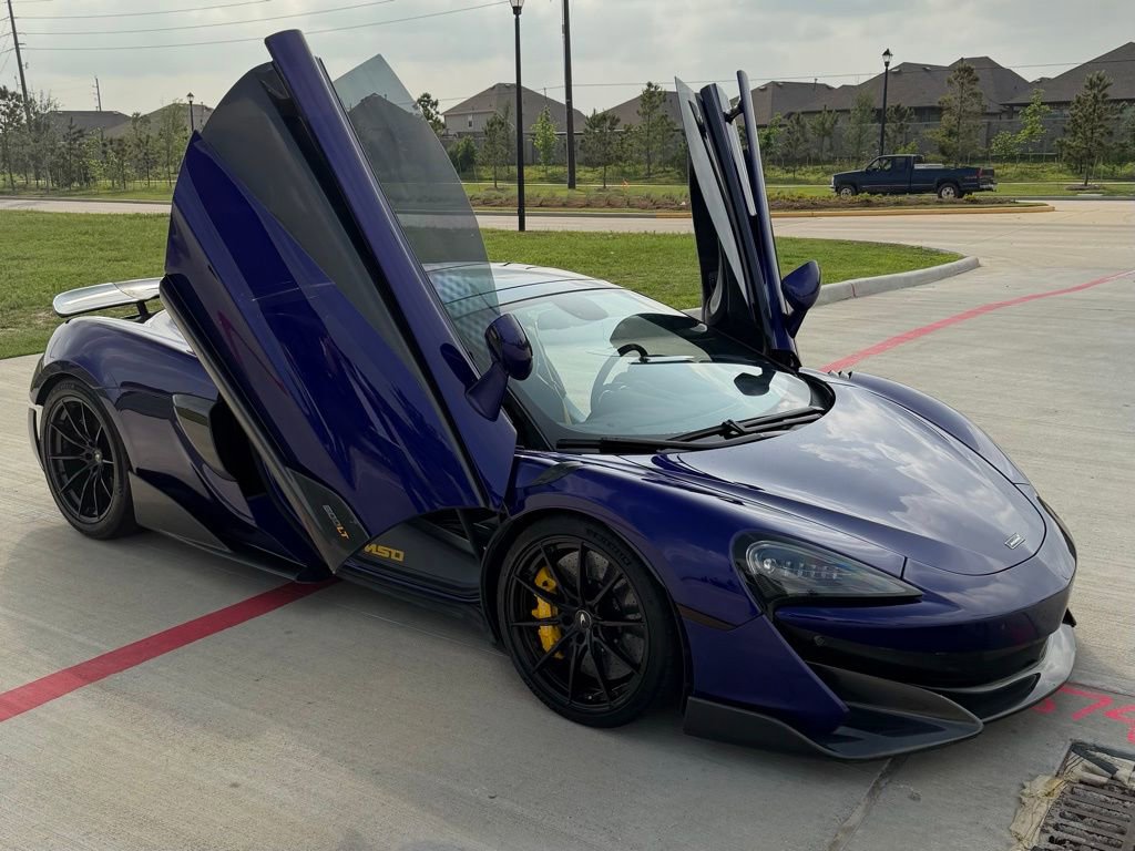 Used 2020 McLaren 600LT Spider photo 18