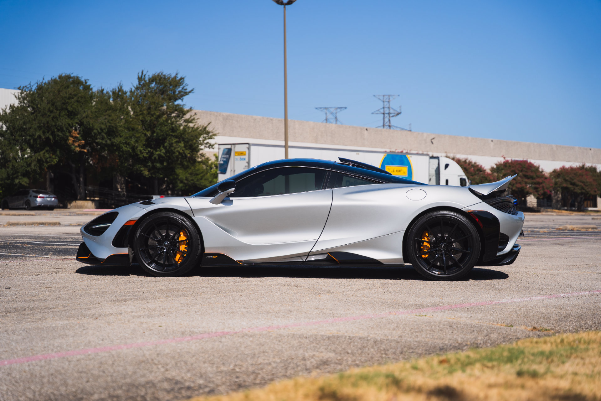 Used 2021 McLaren 765LT photo 46