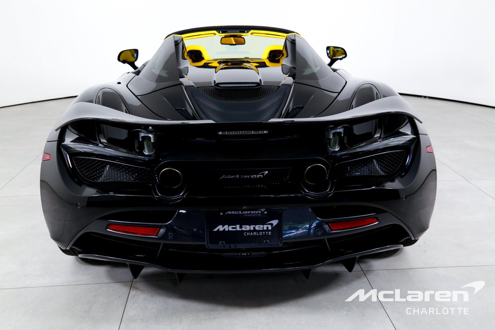 Used 2022 McLaren 720S Spider photo 9