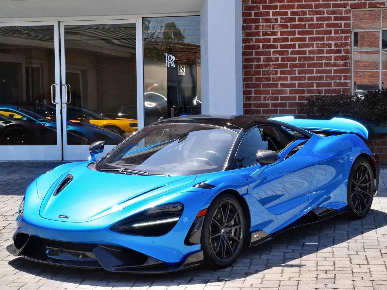 Used 2022 McLaren 765LT photo 34