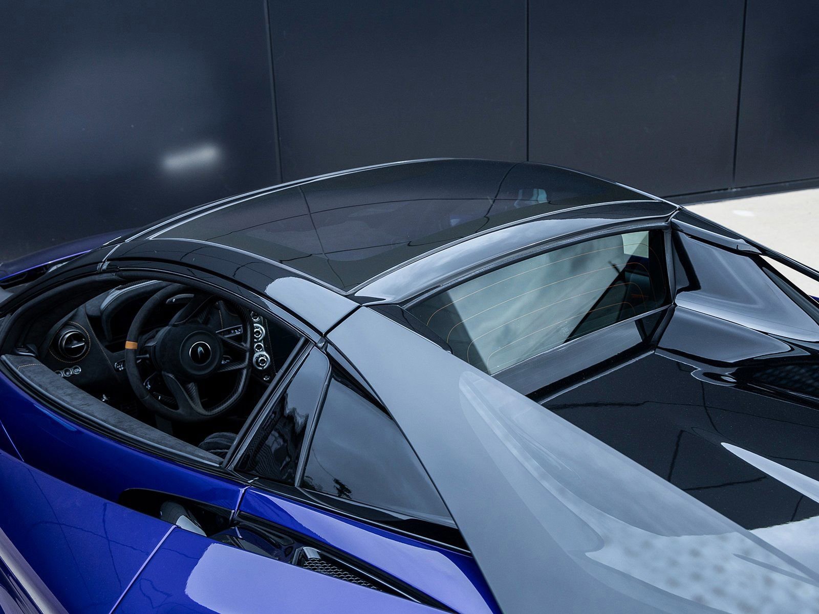 Used 2022 McLaren 765LT photo 21