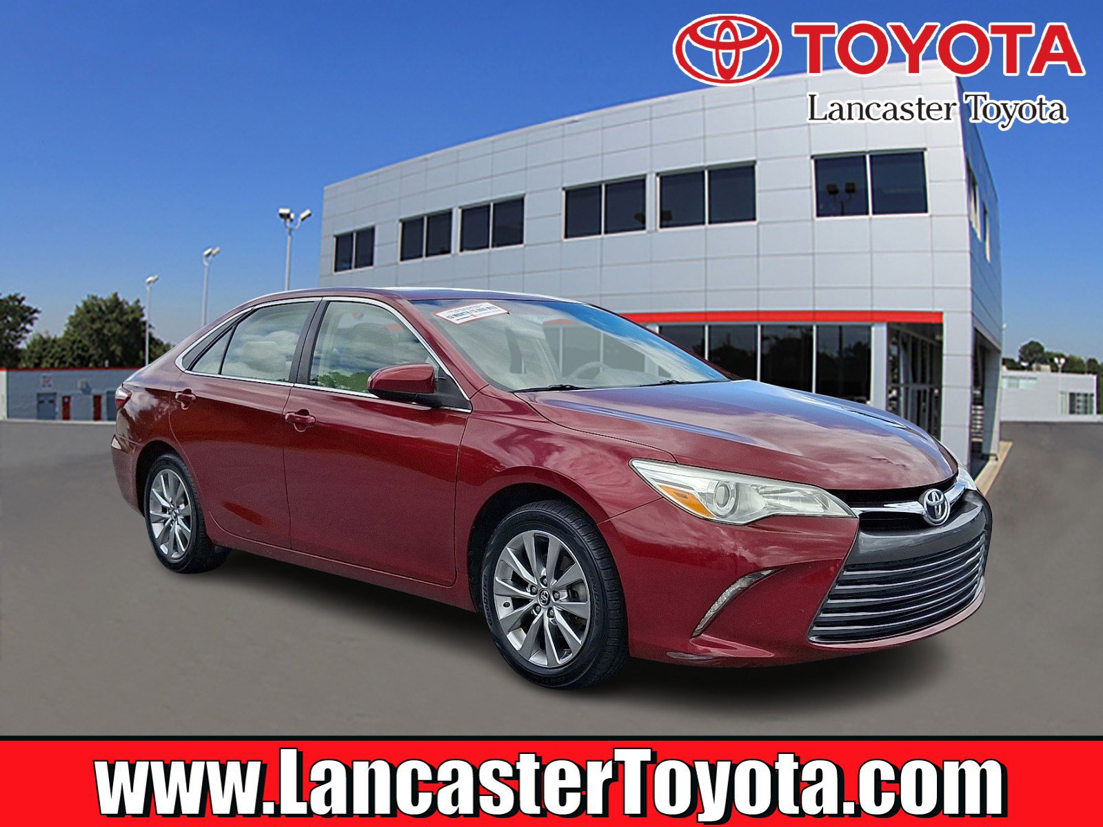 Used 2015 Toyota Camry XLE w/ Moonroof Package