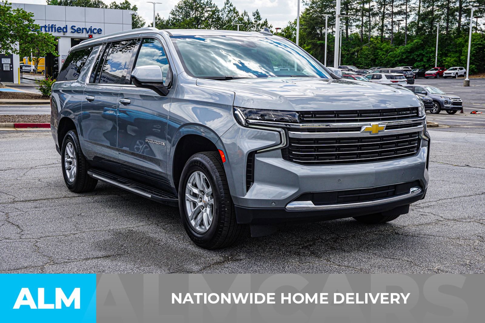 2024 Chevrolet Suburban LT