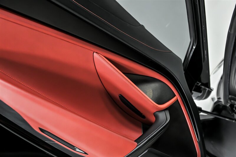 Used 2018 McLaren 720S Performance photo 20