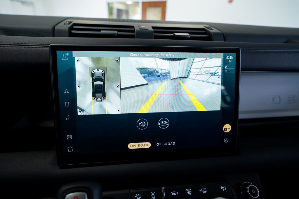 2025 Land Rover Defender 110 S