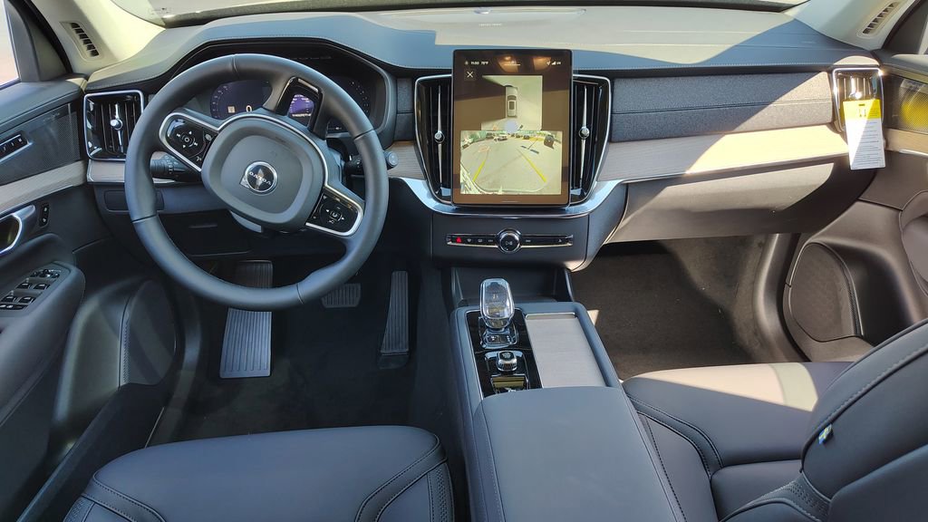 2026 Volvo Xc90 B6 Plus