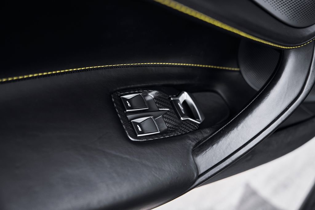 Used 2021 McLaren 720S Luxury photo 31