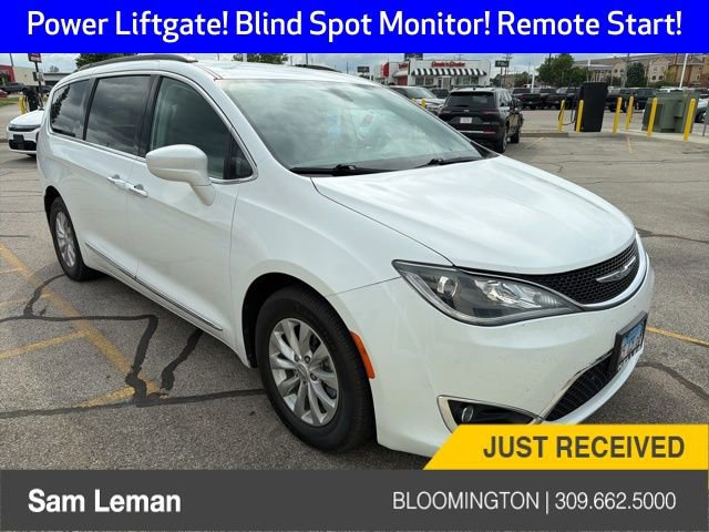 Used 2017 Chrysler Pacifica Touring-L