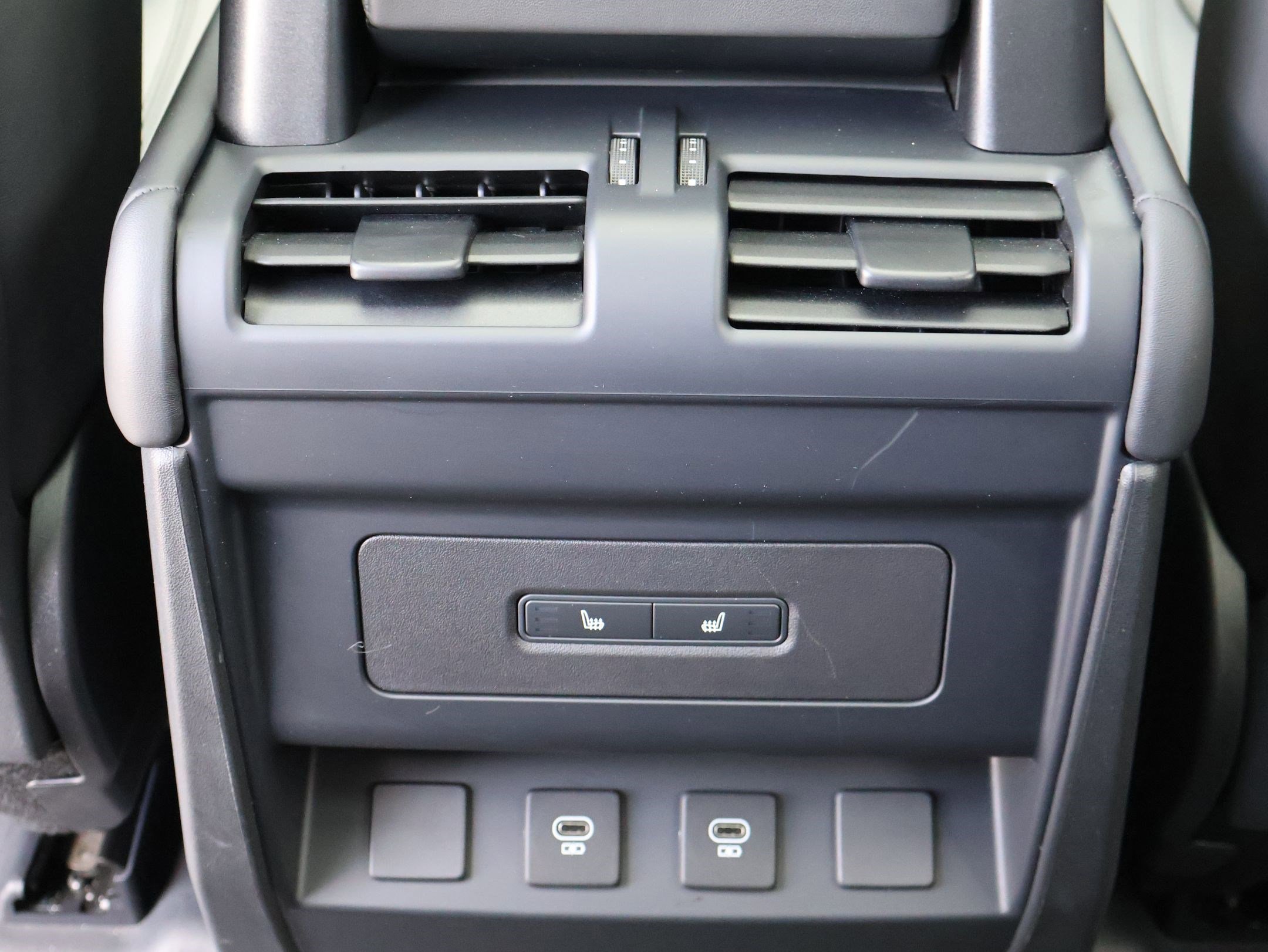 2025 Land Rover Defender 110 S