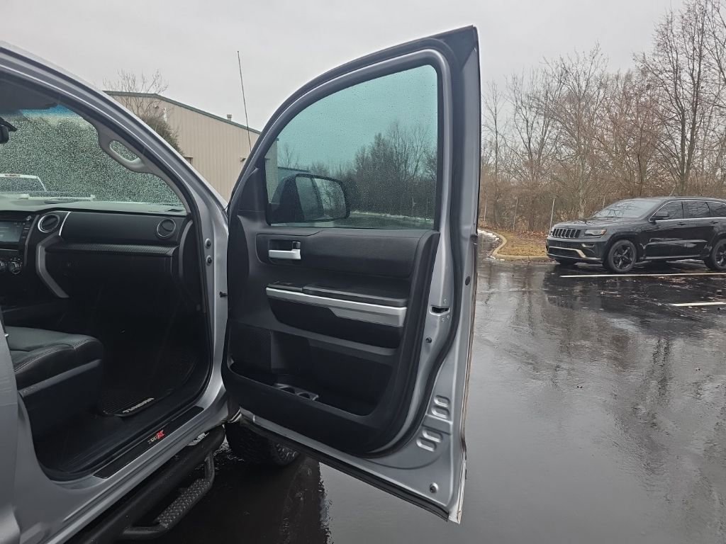 2015 Toyota Tundra SR5