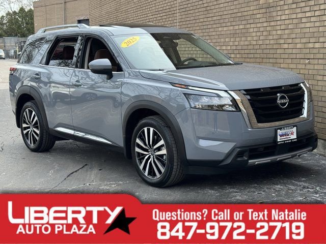 Used 2025 Nissan Pathfinder Platinum w/ Cargo Package
