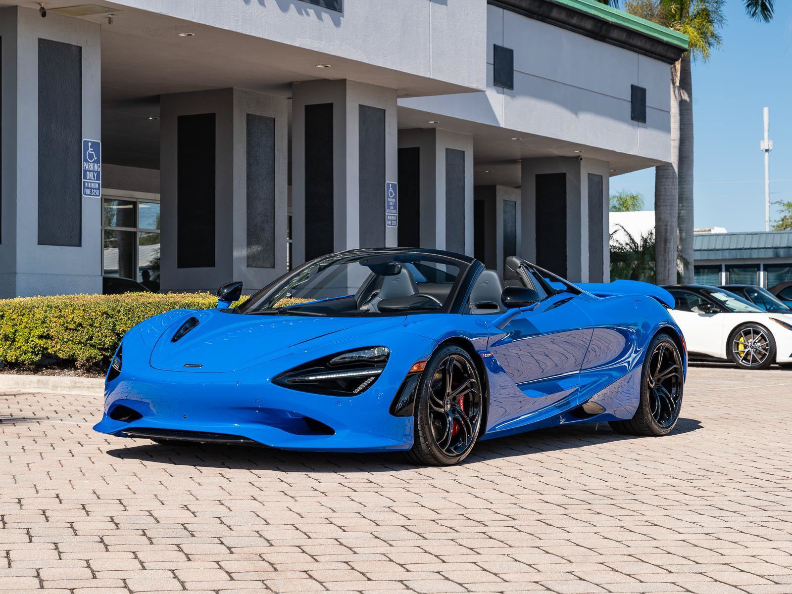 Used 2024 McLaren 750S Spider 5