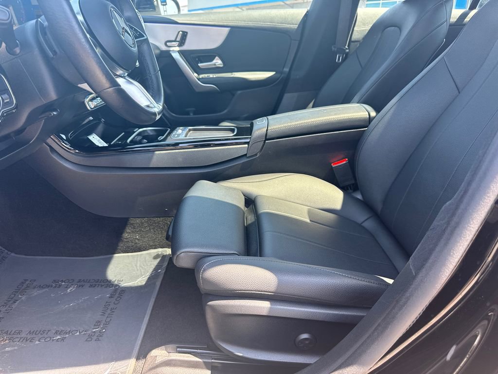 2025 Mercedes-Benz CLA 250