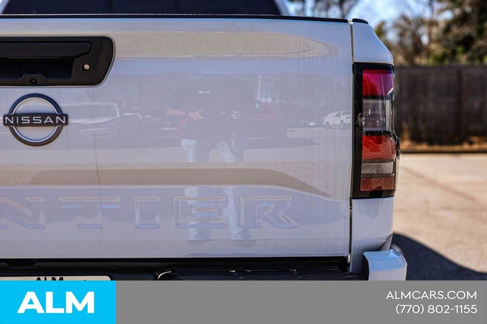 2025 Nissan Frontier SV