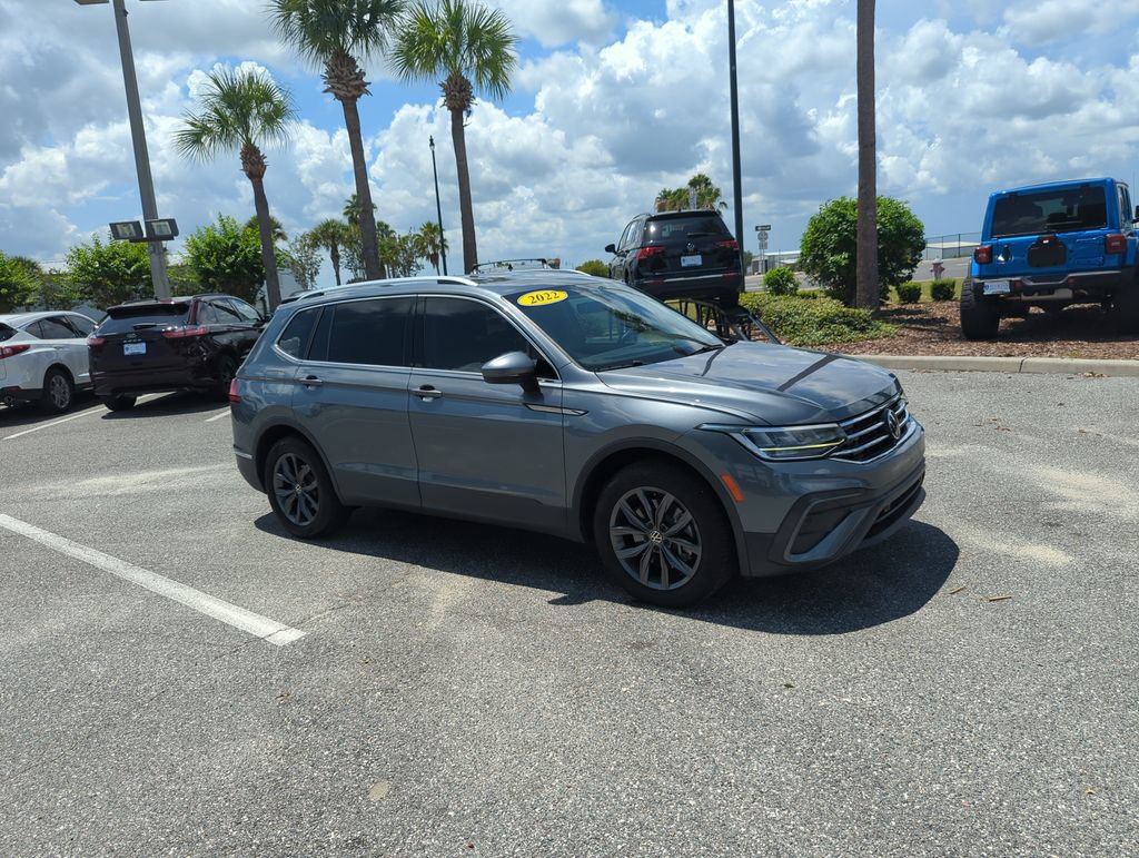 Used 2022 Volkswagen Tiguan SE
