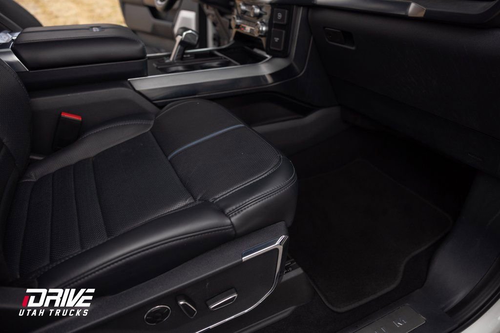 2025 Ford F150 Platinum