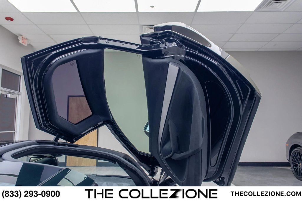 Used 2018 McLaren 720S photo 86