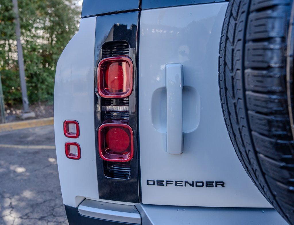 2024 Land Rover Defender 130 S