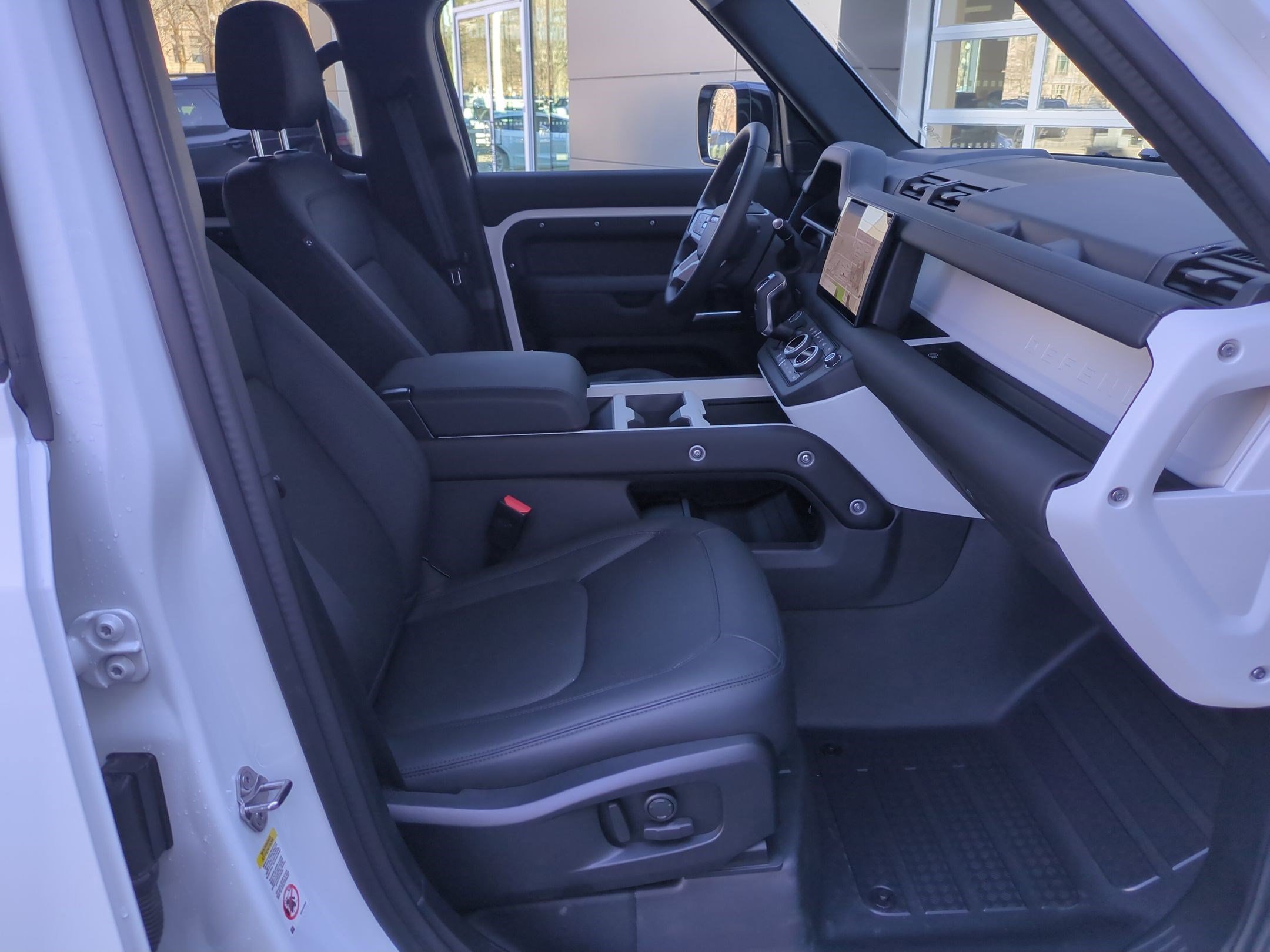 2025 Land Rover Defender 110 S