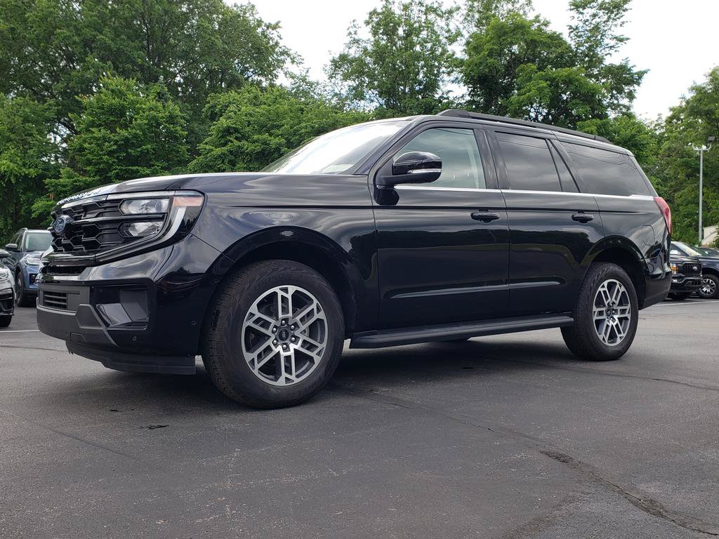 Used 2025 Ford Expedition Active