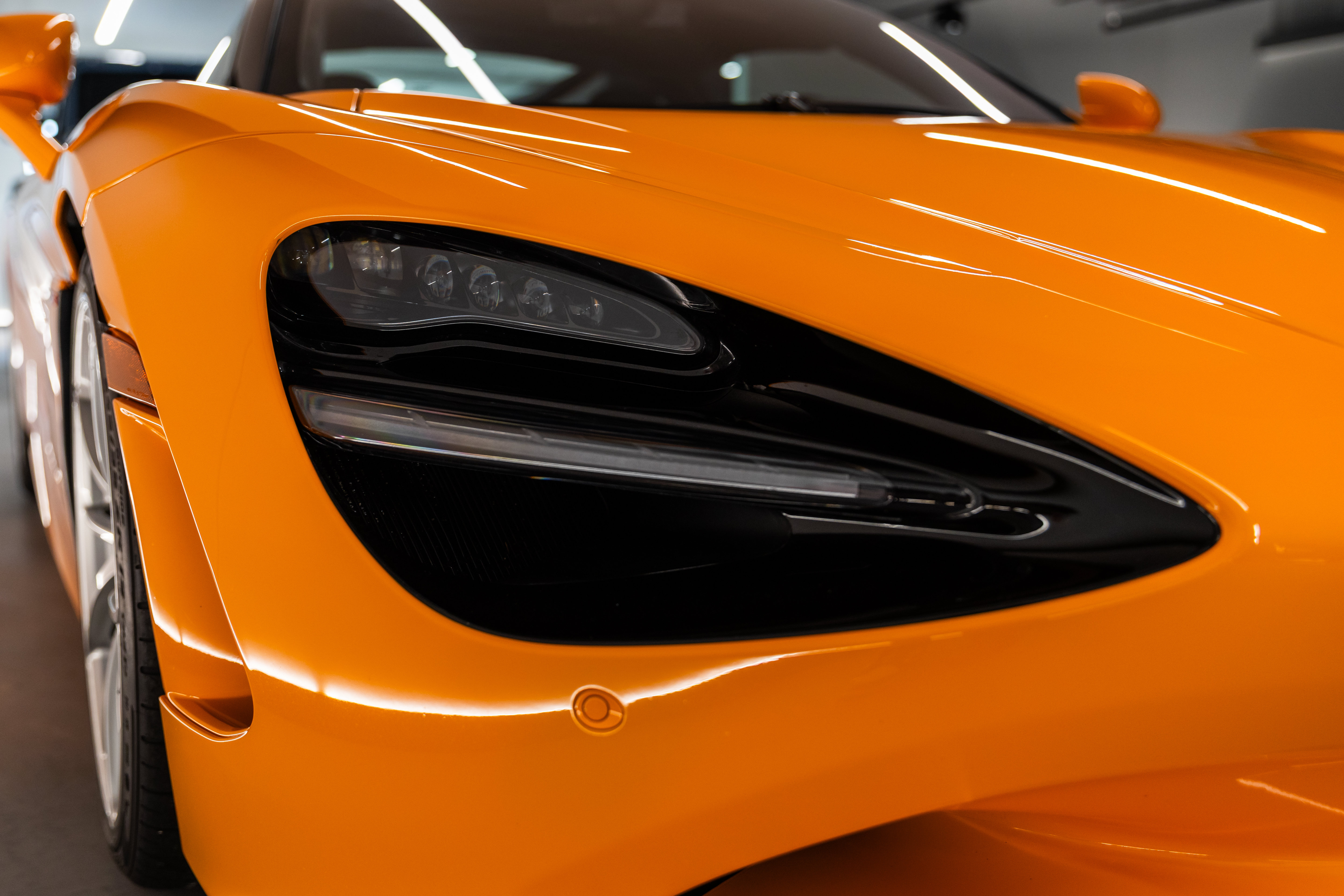 New 2025 McLaren 750S photo 12